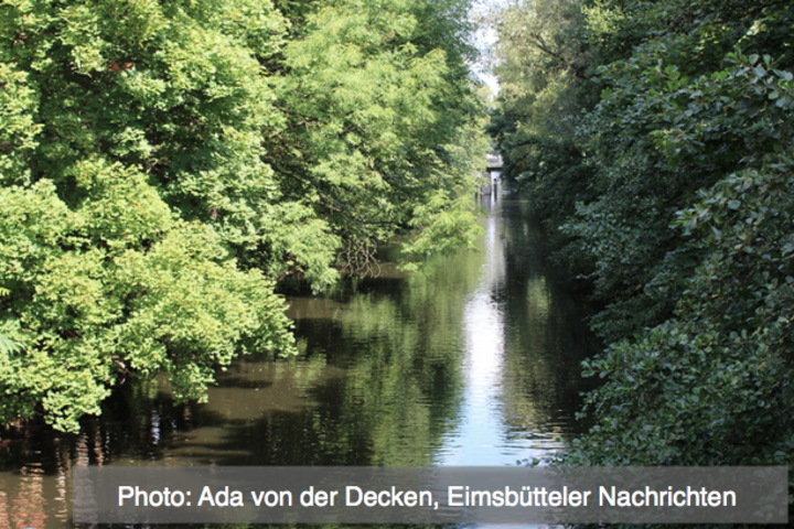 Das Isebekufer ist jetzt ein Park. Ein Zaun soll Obdachlose fernhalten. Foto: Ada von der Decken, Eimsbütteler Nachrichten Das Isebekufer ist jetzt ein Park. Ein Zaun soll Obdachlose fernhalten. Foto: Ada von der Decken, Eimsbütteler Nachrichten