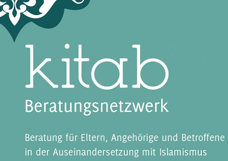 Stellen sich junge Menschen in Deutschland Fragen zu ihrer Identität und ihrem Glauben, ist es positiv, wenn sie Antworten im Islam finden. Problematisch kann es werden, wenn weder Eltern noch Moscheen ausreichende Antworten geben können und im Internet, durch salafistische Prediger und Literatur verbreitete Ideologien das Fehlende scheinbar ausfüllen.