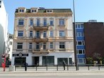 Grindelallee 80, Wohnungsspekulant lässt ein Haus systematisch verrotten, Bezirksamt Eimsbüttel hilft bei Entmietung Grindelallee 80, Wohnungsspekulant lässt ein Haus systematisch verrotten, Bezirksamt Eimsbüttel hilft bei Entmietung